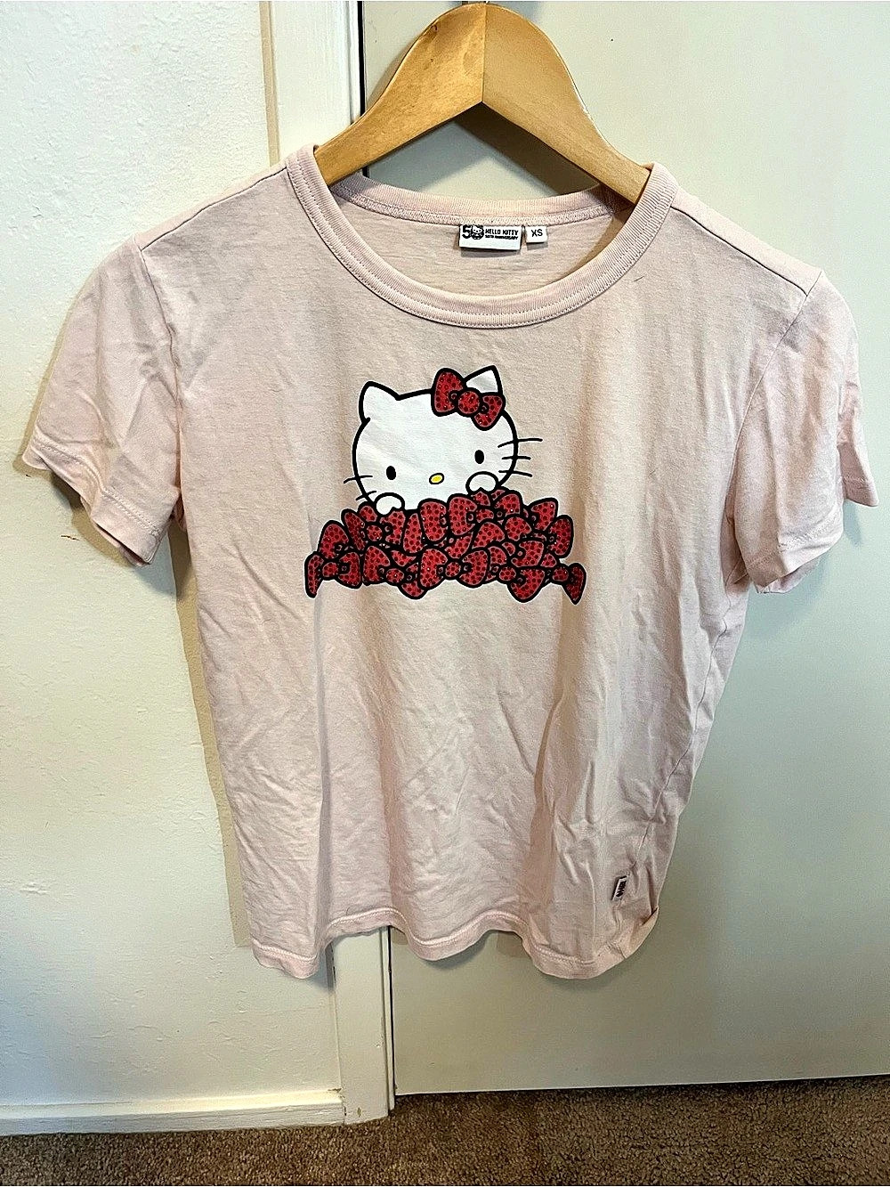Hello Kitty 50th Anniversary Graphic Short Sleeve Tee XS Like New